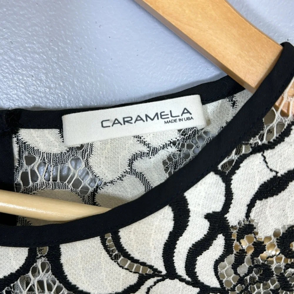 Caramela Floral Short Sleeve Top And Shorts Set with Lace Trim Small/Medium - Picture 8 of 11